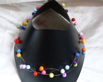 VERY COLORFUL BEAD NECKLACE AIRY AND LIGHTWEIGHT