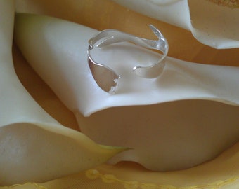 Sterling silver tulip adjustable ring