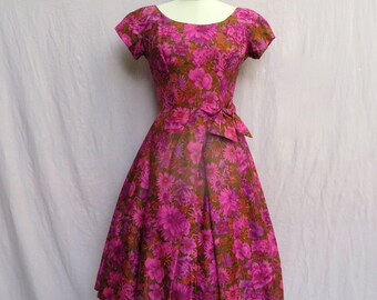 Vintage 1950's Fit and Flare Dress/Suzy Perette/Rose Print Full Skirt Dress//Pink Floral Silk Full Skirt Dress/28" Waist/Small