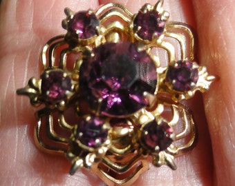 Vintage Jewelry, Purple Jewelry , Vintage Purple Brooch, Purple Pin, Vintage Jewelry, Vintage Purple Brooch