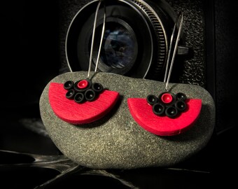 Abstract earrings, Contemporary jewelry, Modern earrings, Statement jewelry Long earrings Black and red, Fashion earrings, goth earrings