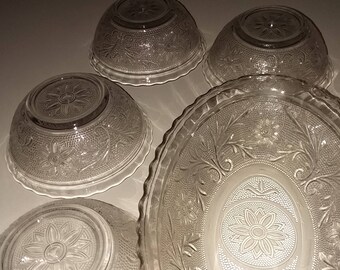 Indiana Glass berry bowl set