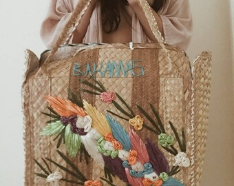 Vintage Straw Bg