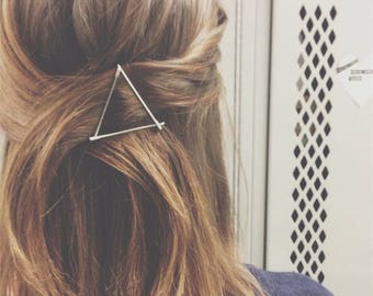 Gold Triangle Hair clip, Minimalist Hair Accessory, Geometric Hair Clip, Hair Barrette, Stylish Hair Clip