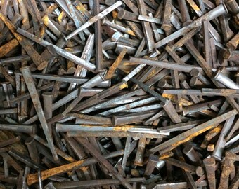 Vintage Square head nails - 1-1/2" length - (lot of 100pcs) - FREE SHIPPING!
