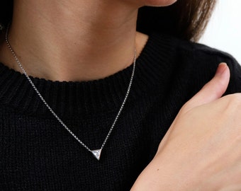 cz triangle necklace, geometric necklace, dainty necklace, geometric jewelry, everyday necklace, triangle jewelry, triangle pendant