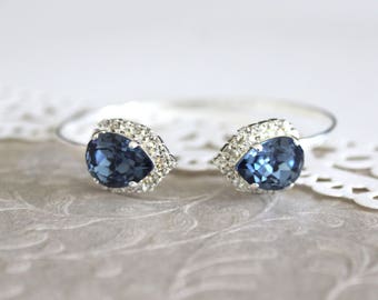 Navy blue bracelet, Silver Bridal bracelet, Bridal jewelry, Bangle bracelet, Swarovski crystal, Teardrop crystal, Bridesmaid bracelet