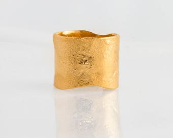 Yellow Gold Textured Extra Wide Ring in Semi-Polished Finish, Wide Gold Band, Statement Ring, Cigar Band Ring, Yellow Gold Ring 14MM