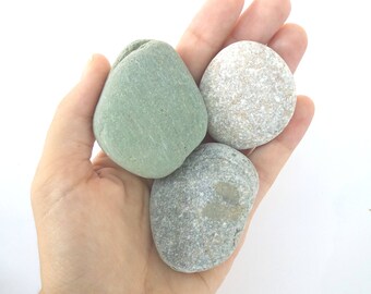 50 Flat wedding stones MEDIUM guest book stones Round beach rocks Wishing stones Decorations garden Craft pebbles 2 to 2.5 inches stones
