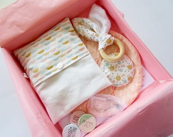 My Birth Box: coral birth gift box
