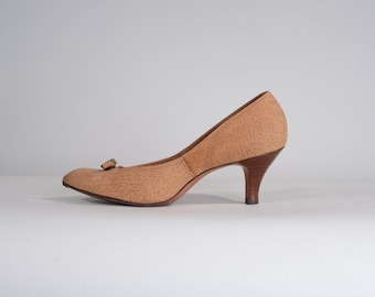 Vintage 1960s Cork Suede Shoes - Tan Life Stride 1970s - Size 8 N or 7
