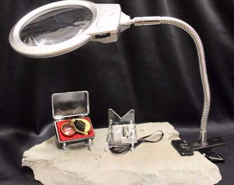 3 Coin Magnifier Inspection Kit Microscope LED Lamp Magnifying Glass Lens Currency Jewelers Loupe Stamps Minerals Beading Sewing Arts Crafts