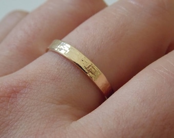 Fine gold hammered ring