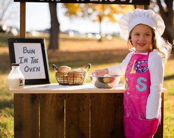 Lemonade Stand/ Kissing Booth/ Bake Stand/ Photo Prop/ School Desk/ Fundraiser/ Voting Booth/ Girl Scout Stand