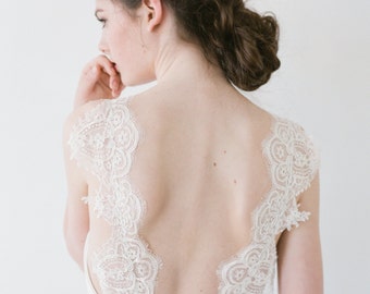 Jordan // A chiffon wedding dress with lace straps