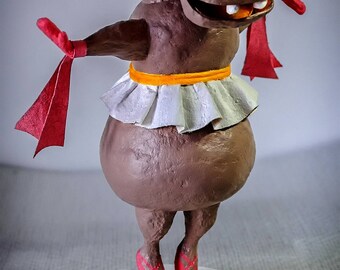 Hippopotame en tutu, sculpture décorative en papier mâché