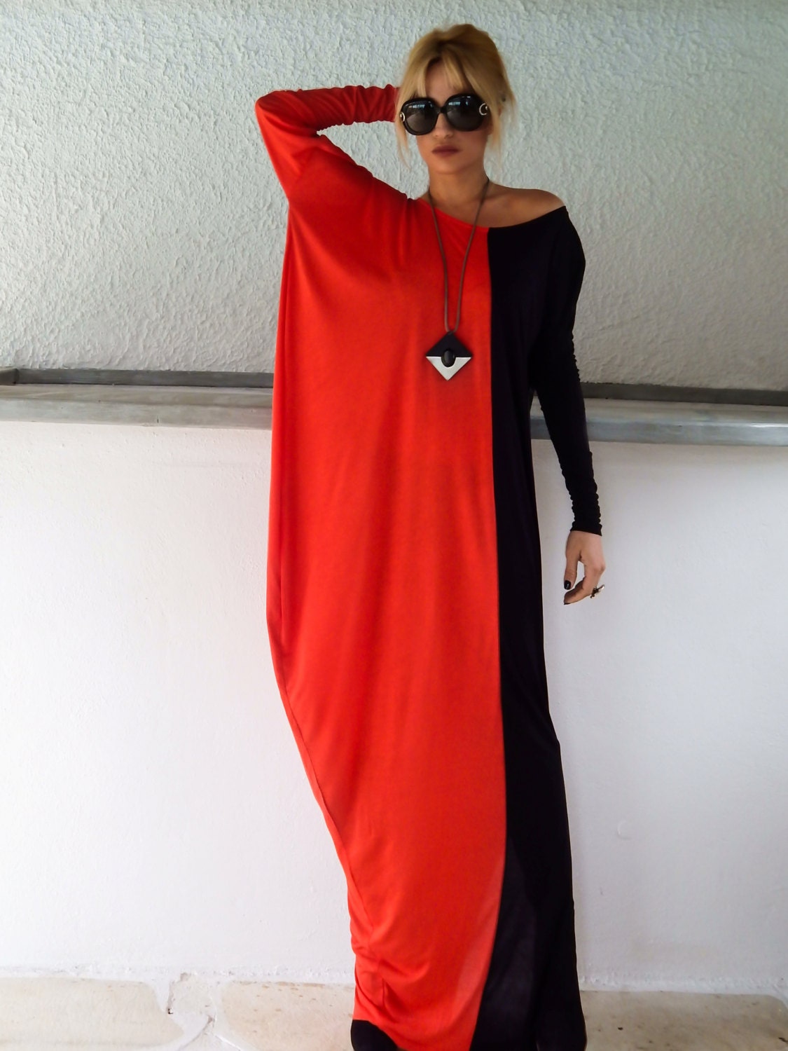 Black & Red Long Sleeve Maxi Dress / Black Red Kaftan