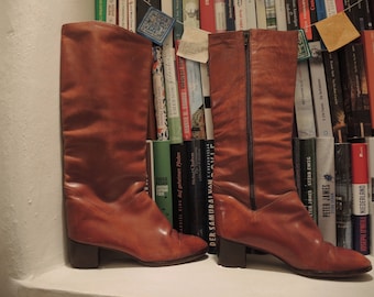 SALE** Vintage tan leather boots stacked heels 1970s 70s **SALE