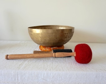 Singing Bowl Om Mani Padme Hum Large Bronze Bowl 10 inch diameter