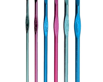 Susan Bates Silvalume - Aluminum Crochet Hooks One Hook in Your Choice of Size 12106 fnt