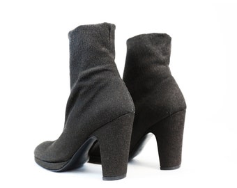 SALE///Vintage 90s Robert Clergerie Grey Ankle Boots size 6