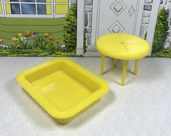 MARX SAND BOX and Patio Table, Hard Plastic, 3/4" Scale for "Marxie Mansion", 1950's, Vintage Tin Dollhouse Outdoor Furniture