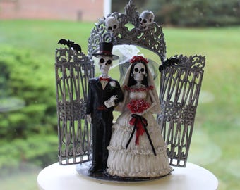 Bride and Groom Ghoul Cake Topper/ Skeleton Cake Topper/ Halloween/ Day of the Dead