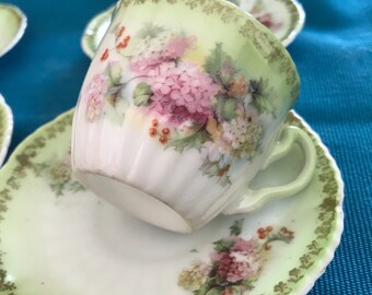 Edwardian- Set of 4 demitasse / coffee cups and saucers