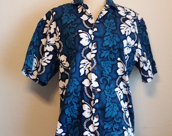 Vintage 1980s/90s K.Y.'s Brand Blue and White Medium Men's Hawaiian shirt 100% cotton Made in Hawaii Aloha shirt