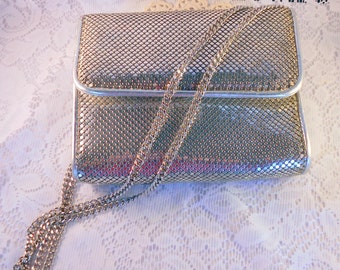 1980's Purse Whiting and Davis International Silver Mesh Purse with Long Carry Chain