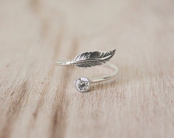 Feather + CZ ring, feather ring, feather and cz ring, sterling silver ring, sterling silver, cz ring, feather and cz ring, fall ring