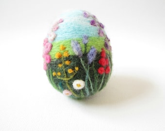 Easter Egg,Needle felted egg,Spring Ornament,Needle Felted Easter Egg with Flowers,Miniature Original Art