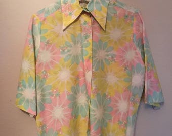 60s Flower Power Short Sleeve Button Down Size 14