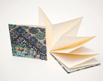 Groovy Flowers, Small Accordian Book