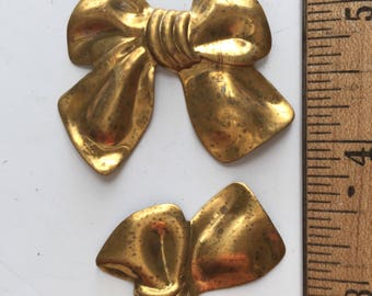 Bow Stampings, Vintage, Brass, Puffy Bow, 5 Stampings,Patina, Jewelry, Mixed Media