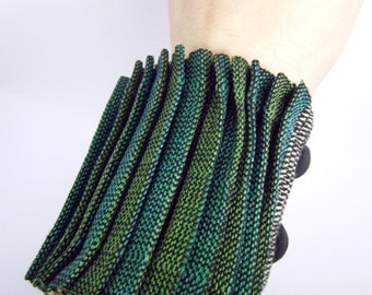 Green pleated handwoven cuff bracelet - OOAK