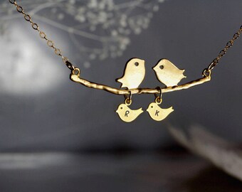 Personalized Family necklace, Love Birds on the branch, Mothers necklace, Baby Birds Necklace, Mothers day gift, Baby Shower, Kissing birds
