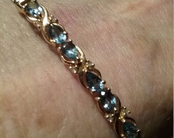 14kt Blue Topaz Bracelet