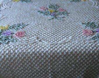 English Vintage chenille BEDSPREAD, full size queen