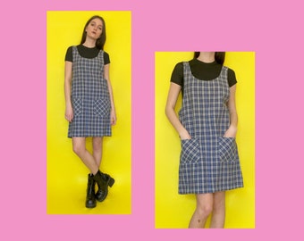 Vintage 90s Blue and White Plaid Sleeveless Pocket Knee Length Jumper Dress