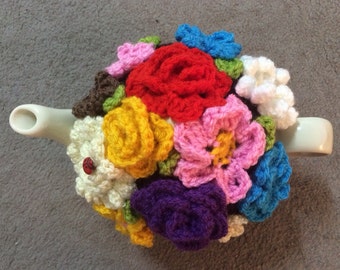 Tea cosy for a medium or large teapot (4 to 6) cups cozy handmade crochet teapot cover