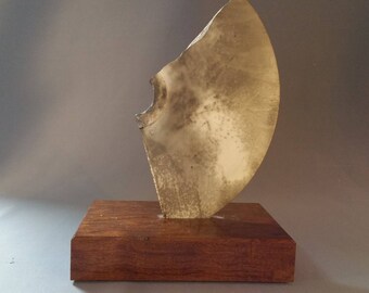 Black and white ceramic unglazed