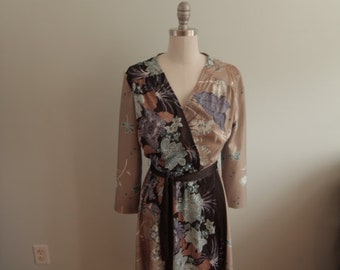 1970’s Brown and Taupe Floral Dress