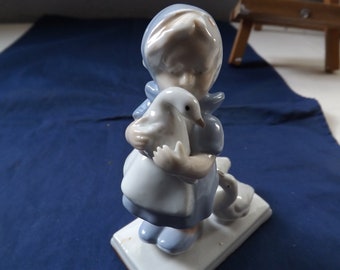 Blume Japan Choir Angel Figure Figurine