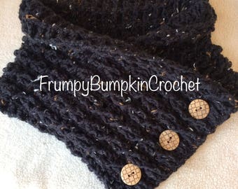 Crochet Button Cowl with Cable stitch