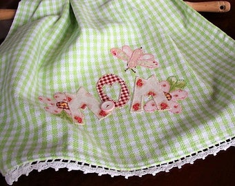 Dish Towel | Appliqued MOM Kitchen Towel | Vintage Button | Green White Check Towel | Home Decor | Gift for Mom | Birthday Gift