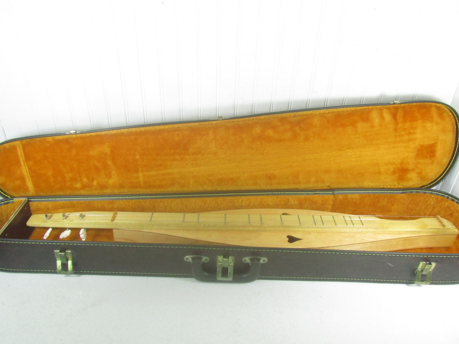 VINTAGE Dulcimer musical instruments string instrument folk