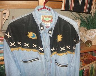 Vintage Way Out West Western Shirt..Mans 17.5..Lots of Detail ..Came From Wyoming