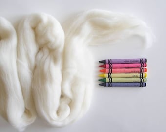 MERINO WOOL ROVING / Off White 1 oz / 21.5 micron off white merino top / wool for felting / needle felting wool / infant photography props