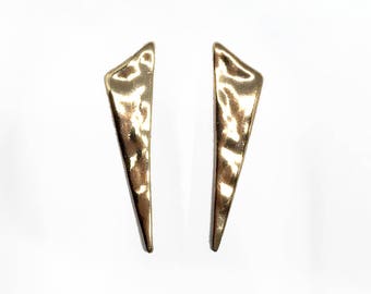 Triangle hammered texture stud earring
